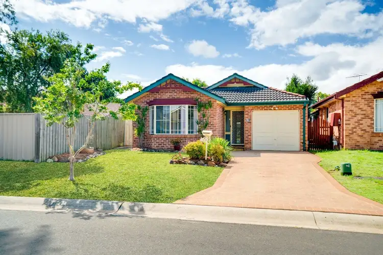 4 Exbury Court, Wattle Grove NSW 2173