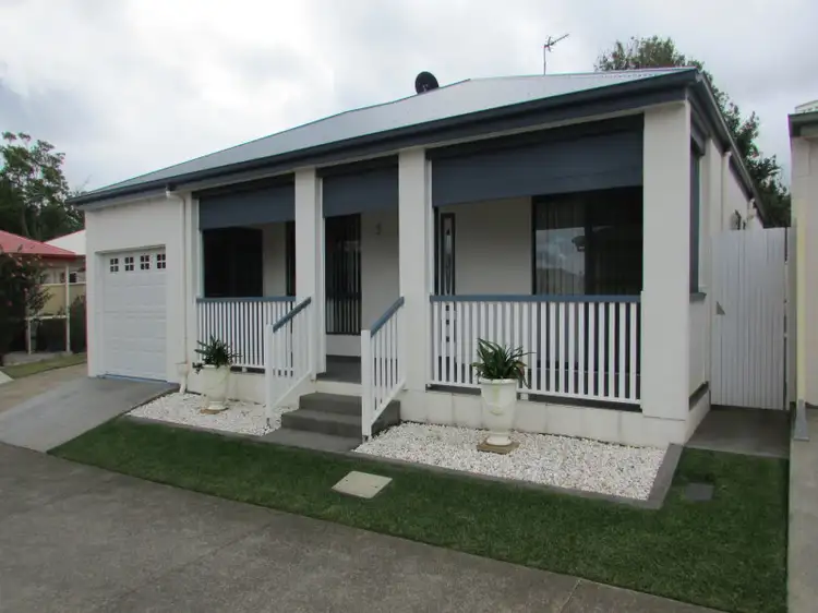 Sunstone 23 Macadamia Drive, Maleny QLD 4552