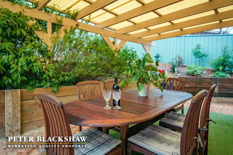9 Parfitt Crescent, Calwell ACT 2905