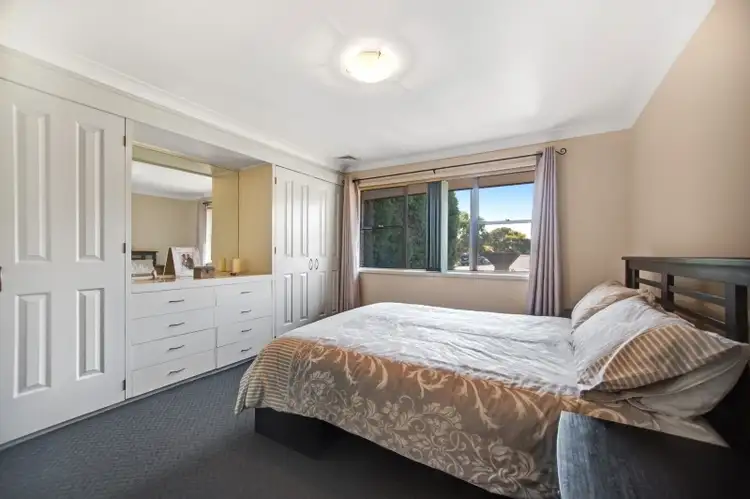 Sixth view of Homely house listing, 8 Turnbull Drive, East Maitland NSW 2323