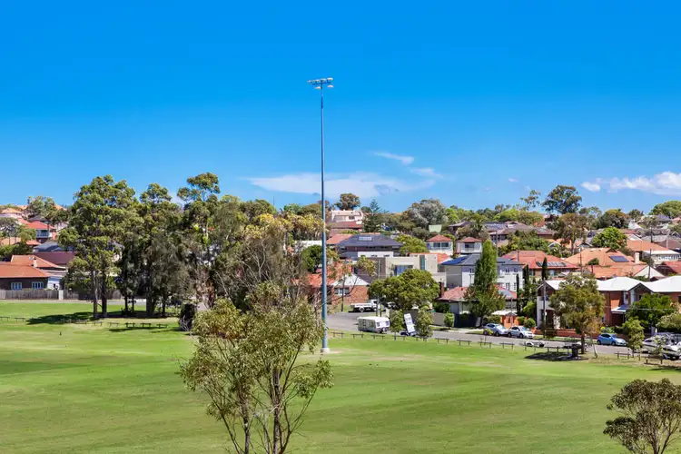 61/54A Blackwall Point Road, Chiswick NSW 2046