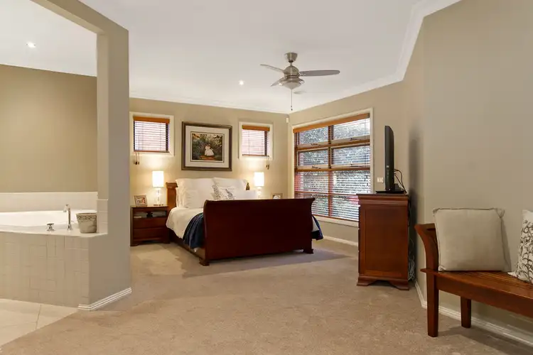 Fifth view of Homely house listing, 15 Viewgrand Drive, Berwick VIC 3806