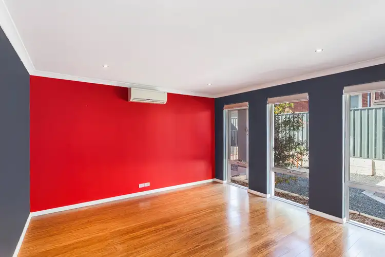 Second view of Homely house listing, 4a SUMPTON STREET, Hilton WA 6163
