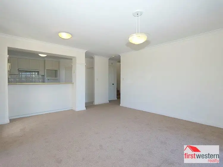 Seventh view of Homely townhouse listing, 8/20 Long Island Pass, Connolly WA 6027