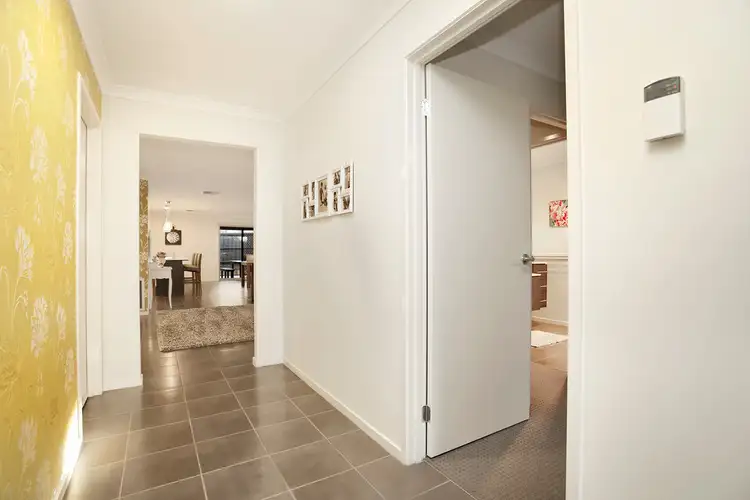 Sixth view of Homely house listing, 7 Maple Close, Melton West VIC 3337