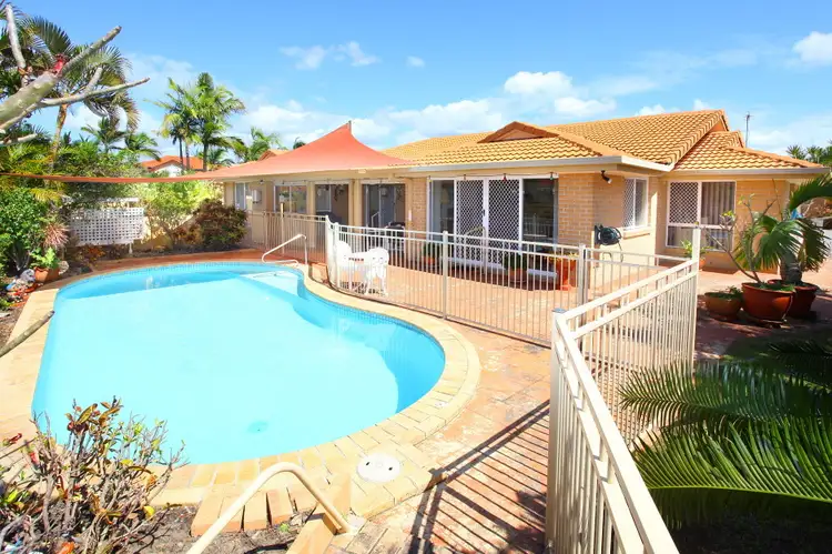 38 Cayman Drive, Clear Island Waters QLD 4226