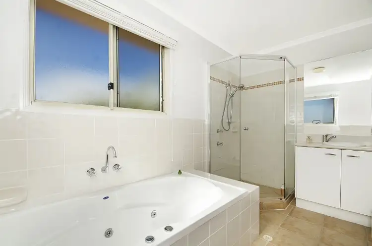 Fifth view of Homely semi-detached listing, 2/25 Bluefin Court, Albion QLD 4566