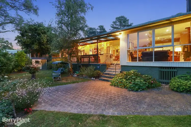 24 Yarraduct Place South, Croydon VIC 3136