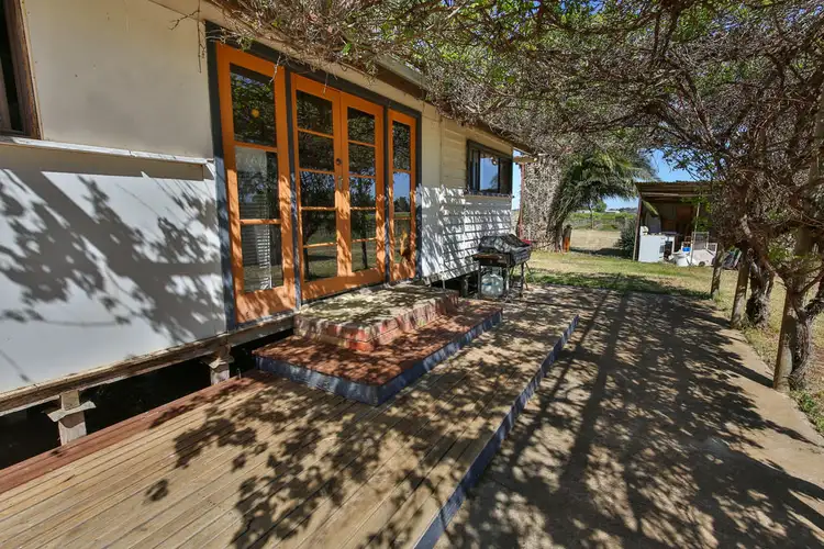 Second view of Homely house listing, 8 Mellis Street, Red Cliffs VIC 3496