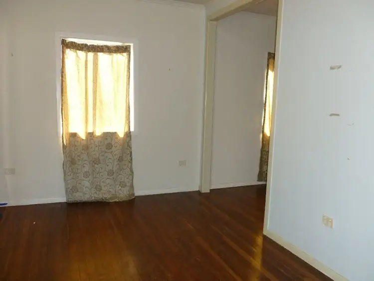 Fourth view of Homely house listing, 26 LEONIE cres, Lamb Island QLD 4184