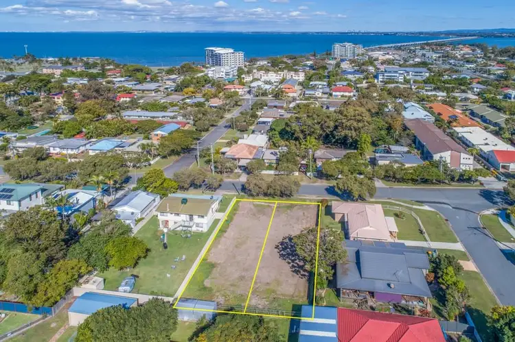 12 Cornelius Street, Clontarf QLD 4019