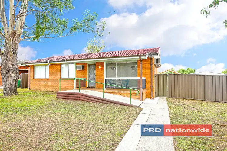 16 Timgalen Avenue, South Penrith NSW 2750