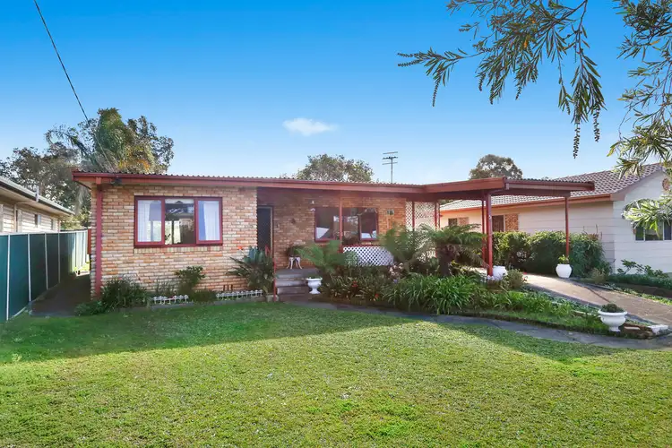 Second view of Homely house listing, 5 Flinders Avenue, Killarney Vale NSW 2261