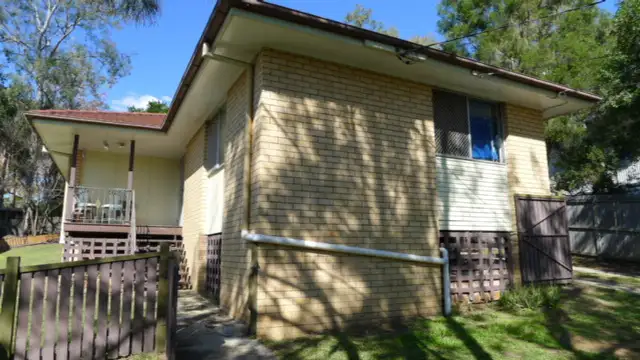6 LANG COURT, Goodna QLD 4300