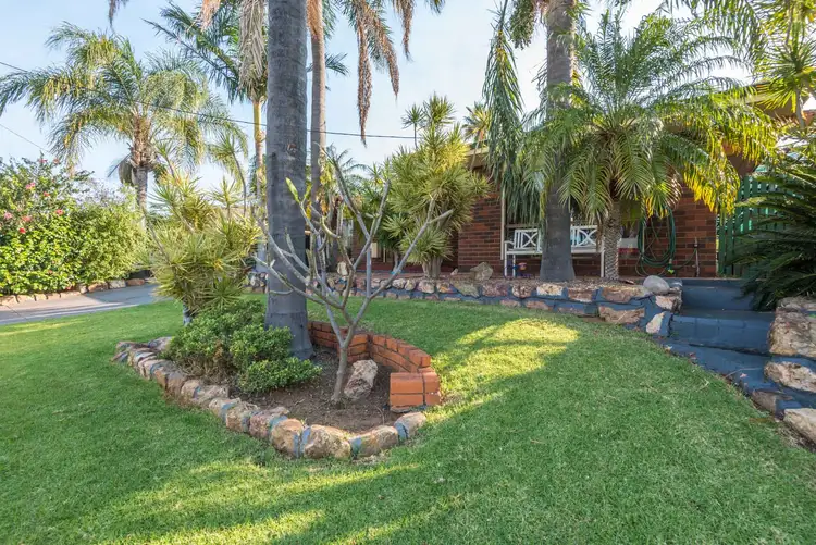 Second view of Homely house listing, 10 Argyll Close, Camillo WA 6111