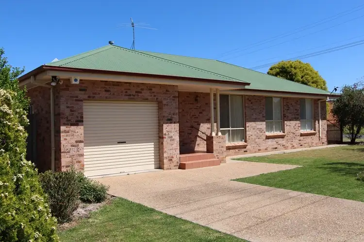 22 School Street, Hanwood NSW 2680