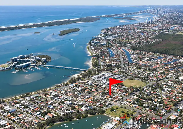 1 & 2/29 Victor Avenue, Paradise Point QLD 4216