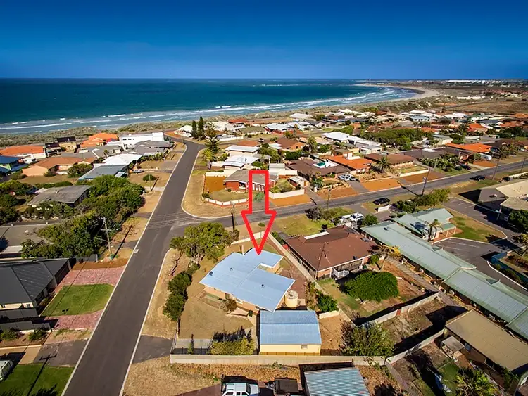 6 Jarrah Street, Tarcoola Beach WA 6530