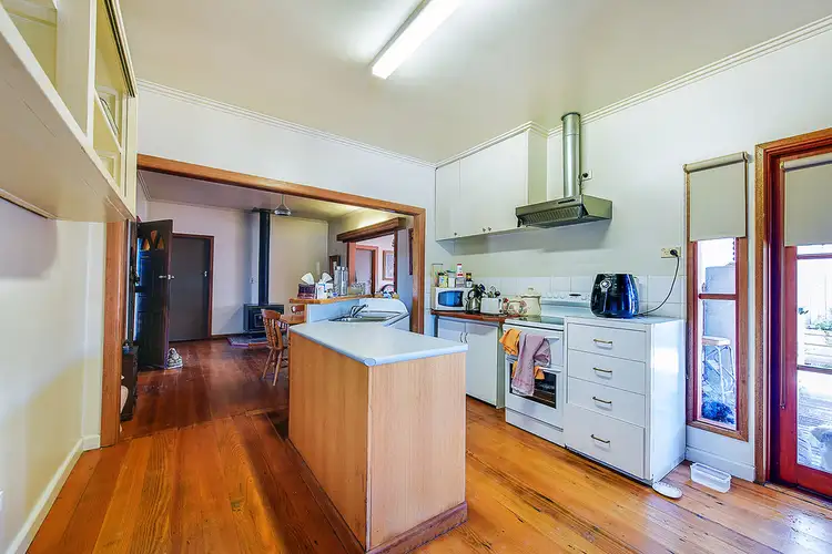 12 A & B Bills Street, Lakes Entrance VIC 3909