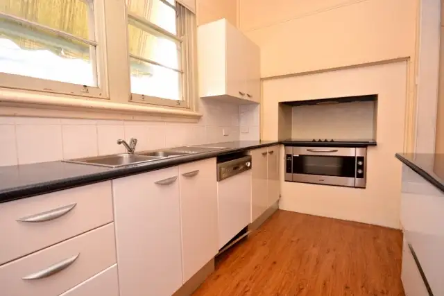Third view of Homely house listing, 5 Park Avenue, Leeton NSW 2705