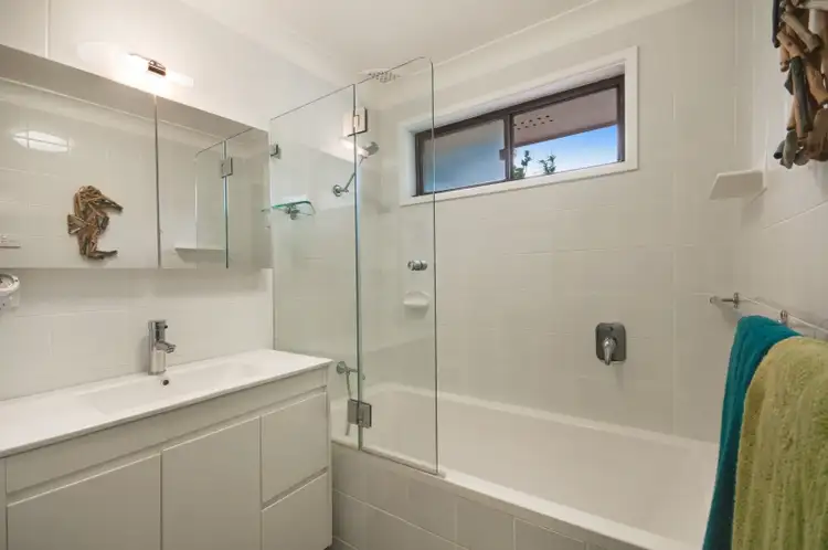 Sixth view of Homely villa listing, 4/189 Booker Bay Road, Booker Bay NSW 2257
