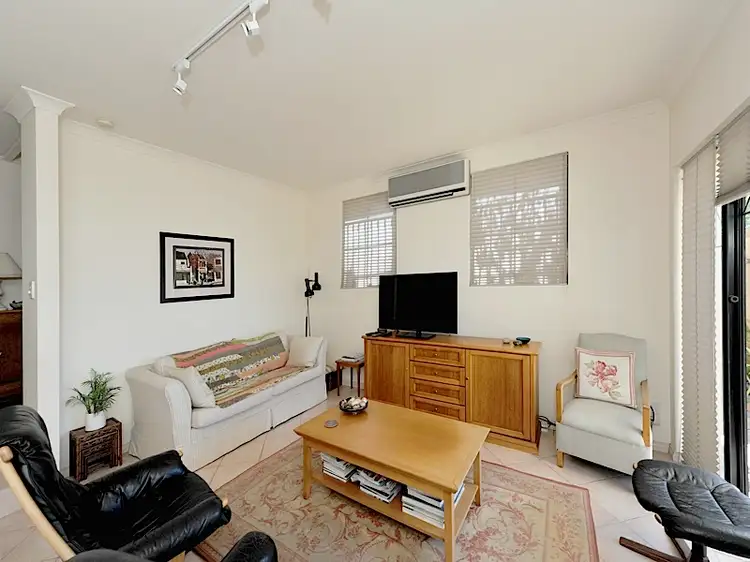 Fifth view of Homely house listing, 2/17 Tweeddale, Applecross WA 6153