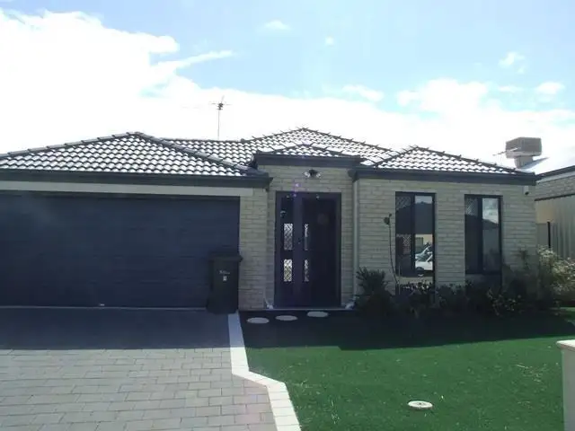 7 Dulles Way
