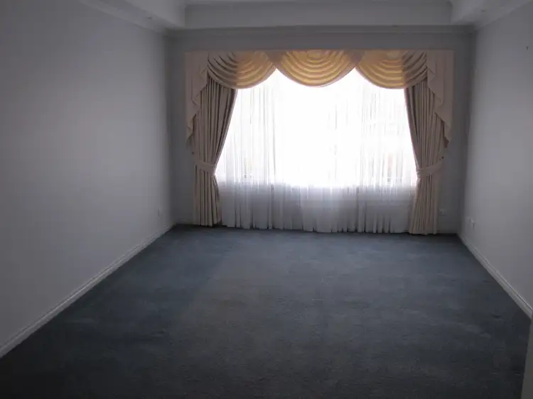 Fourth view of Homely house listing, 10 Valley Court, Newborough VIC 3825
