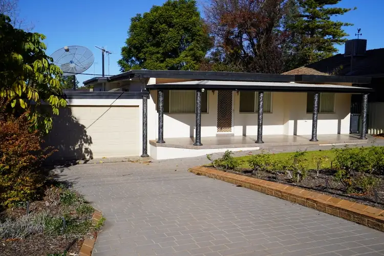 95 McNabb Crescent, Griffith NSW 2680