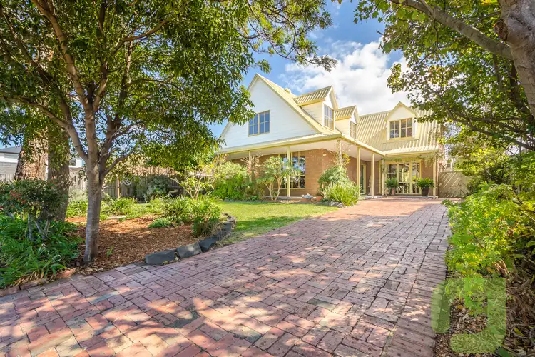 33 Romawi Street, Altona VIC 3018