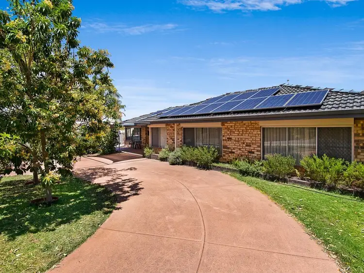33 Fairfax Road, Swan View WA 6056