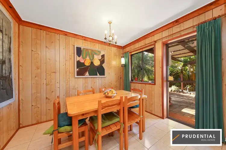Fifth view of Homely house listing, 4 Crinum Place, Macquarie Fields NSW 2564
