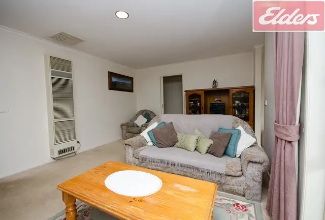 Fifth view of Homely house listing, 1 Bower Place, Wodonga VIC 3690