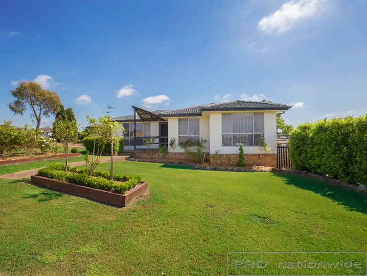 11 Krohn Street, Rutherford NSW 2320