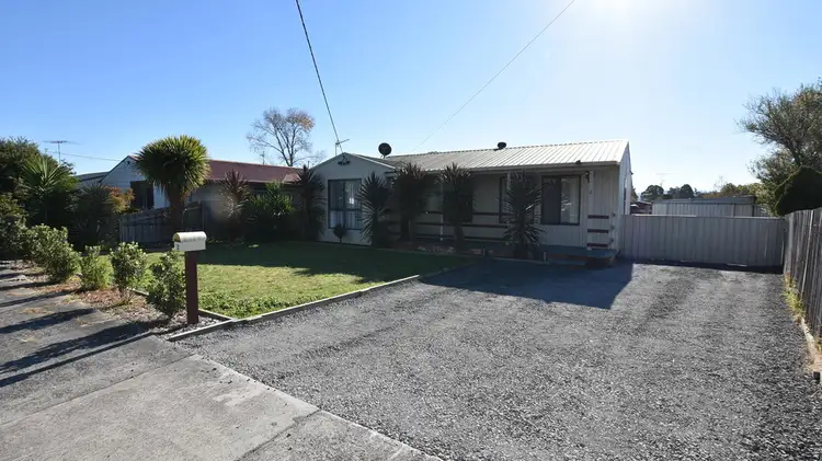 2 Mirboo Street, Newborough VIC 3825