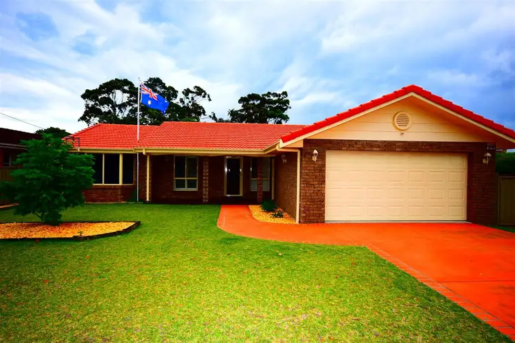 24 Mathews Street, Shoalhaven Heads NSW 2535