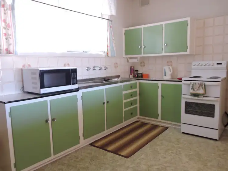 Second view of Homely house listing, 7 Jeffrey Crescent, Murray Bridge SA 5253