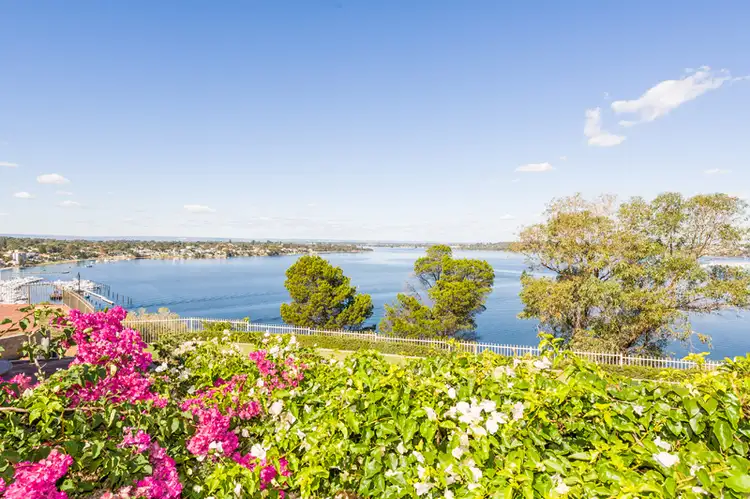 Fourth view of Homely house listing, 4/16 Cliff Way, Claremont WA 6010