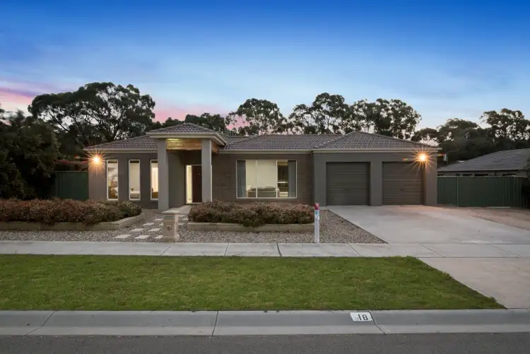 18 Lupson Court, Maiden Gully VIC 3551