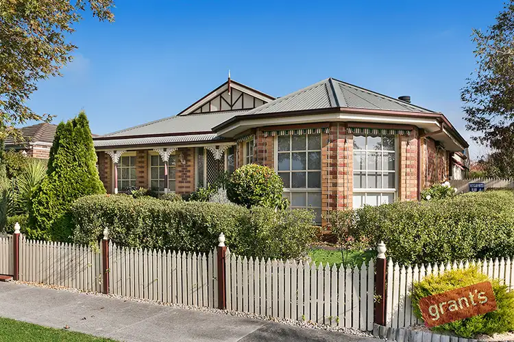 27 Park Square, Narre Warren South VIC 3805