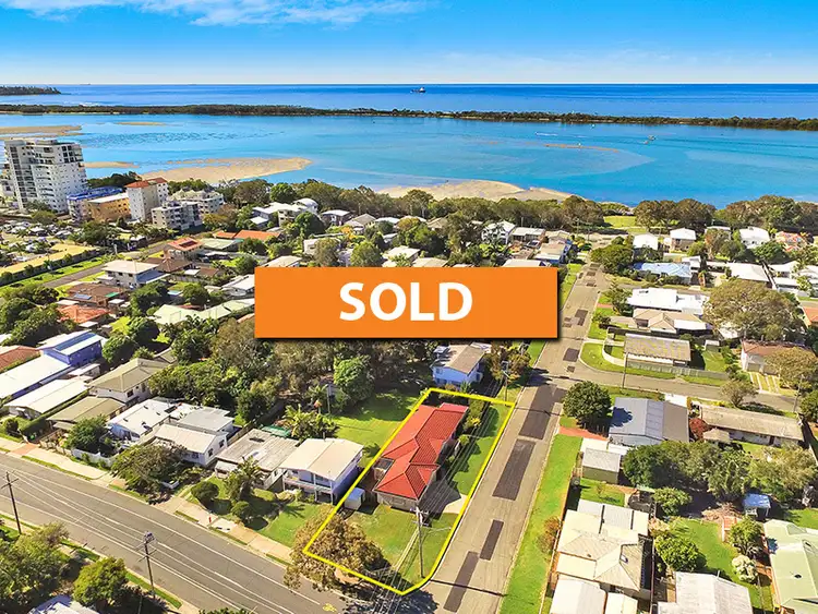 135 Landsborough Pde, Golden Beach QLD 4551