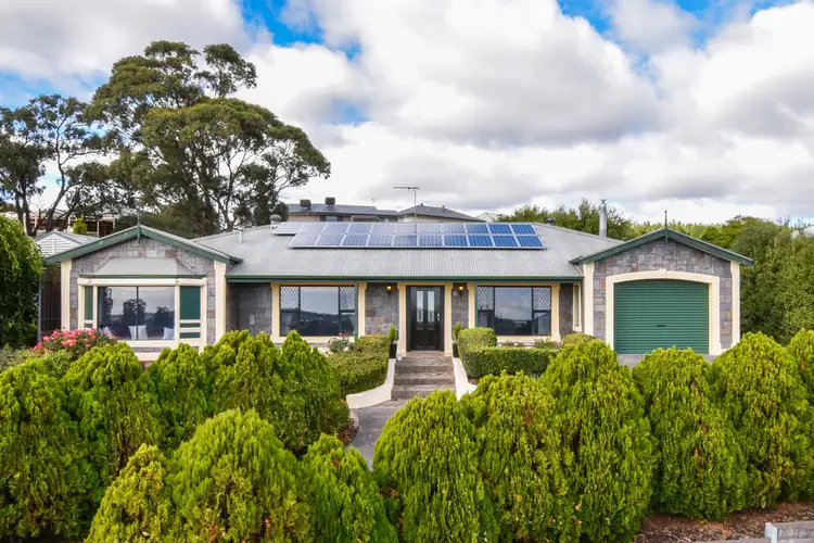 3 Caspian Court, Woodcroft SA 5162
