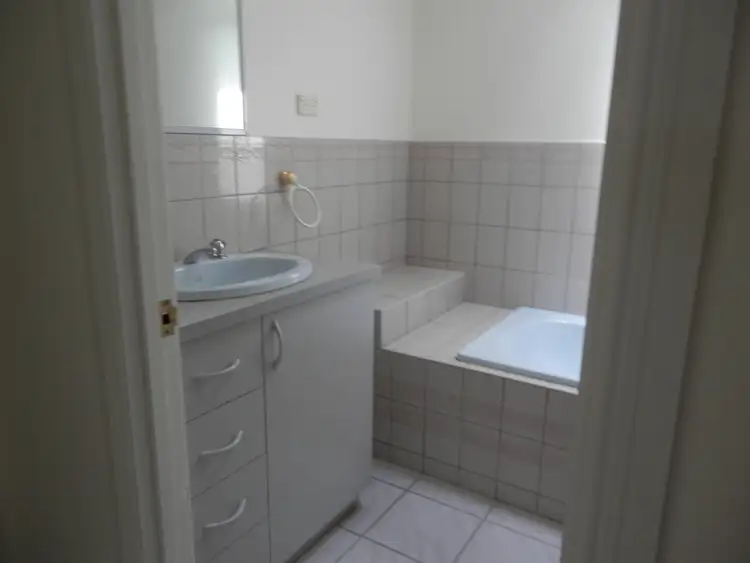 Sixth view of Homely unit listing, 2B Sutherland Street, Glenroy VIC 3046