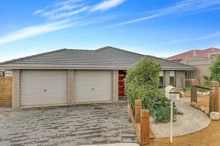 25 Manly Court, Seaford Rise SA 5169