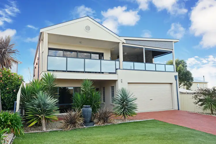 4 Sinclair Street, Hayborough SA 5211