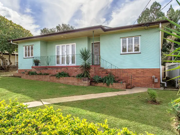 18 Dell Street, Eastern Heights QLD 4305