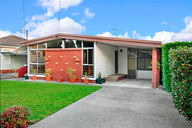 18 Thorney Rd, Fairfield West NSW 2165