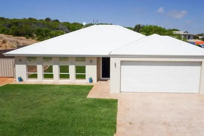 18 Thames Drive, Cape Burney WA 6532
