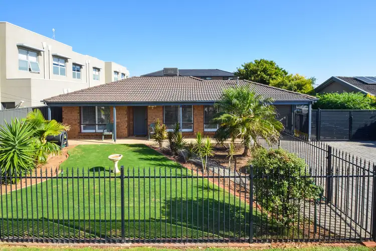 14 Nedland Crescent, Port Noarlunga South SA 5167