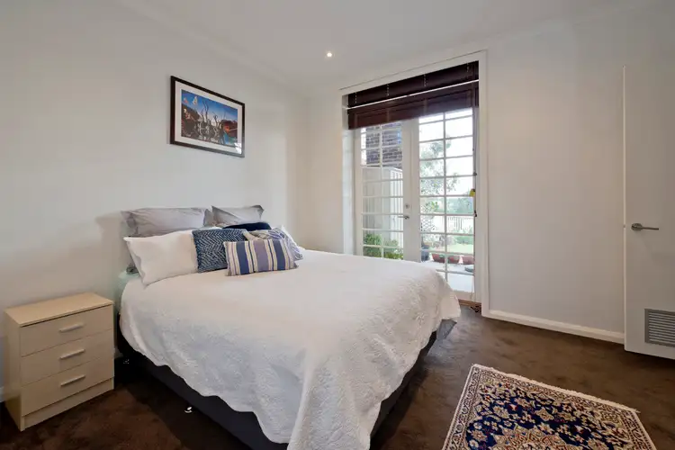 Fifth view of Homely unit listing, 4/34 Linacre Drive, Bundoora VIC 3083